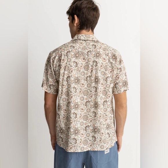 Rhythm Raya Paisley SS Linen Blend Button Shirt Natural Brown Size Large - Picture 2 of 5